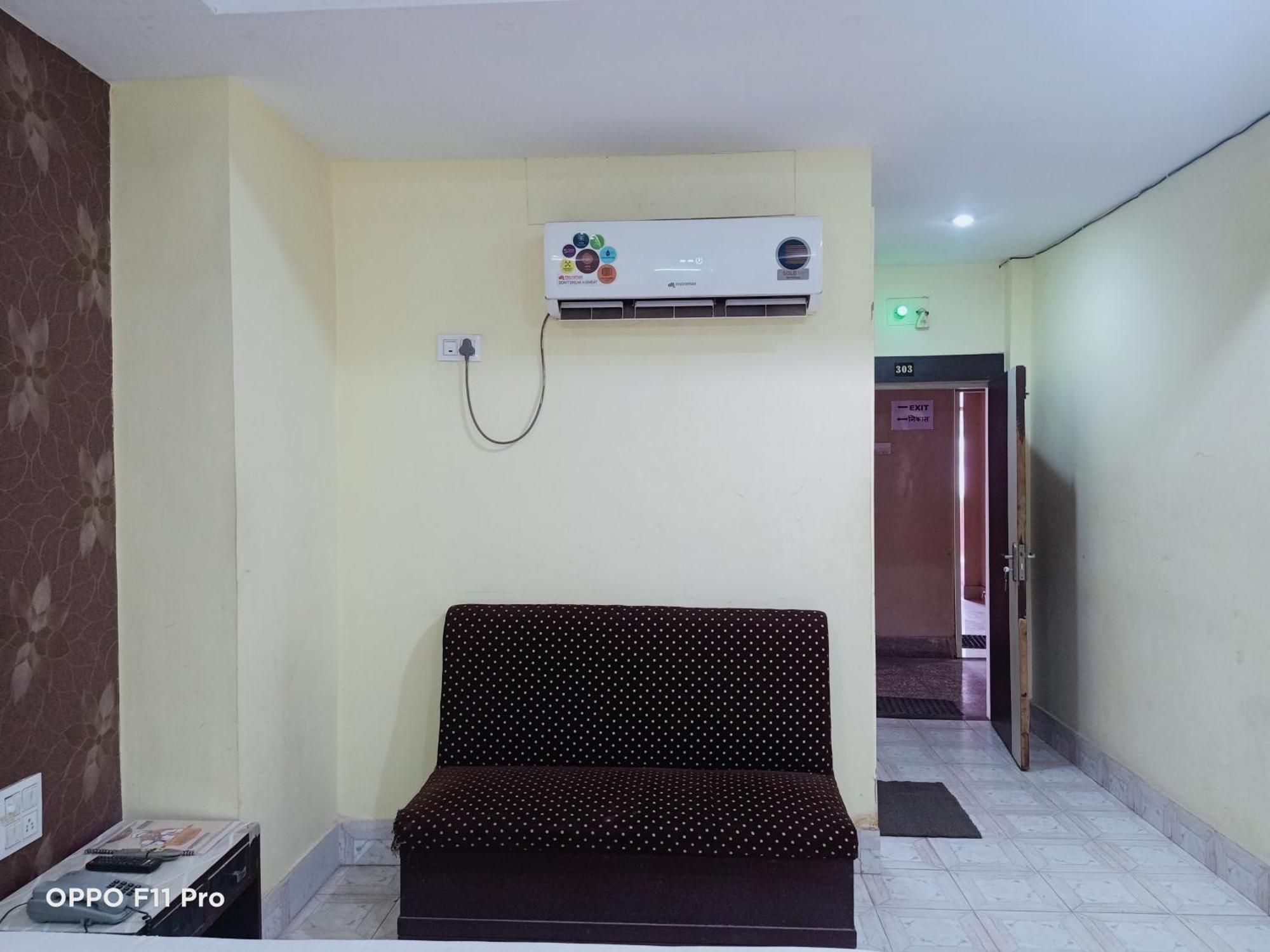 Hotel Ambassador Inn Gwalijar Zewnętrze zdjęcie