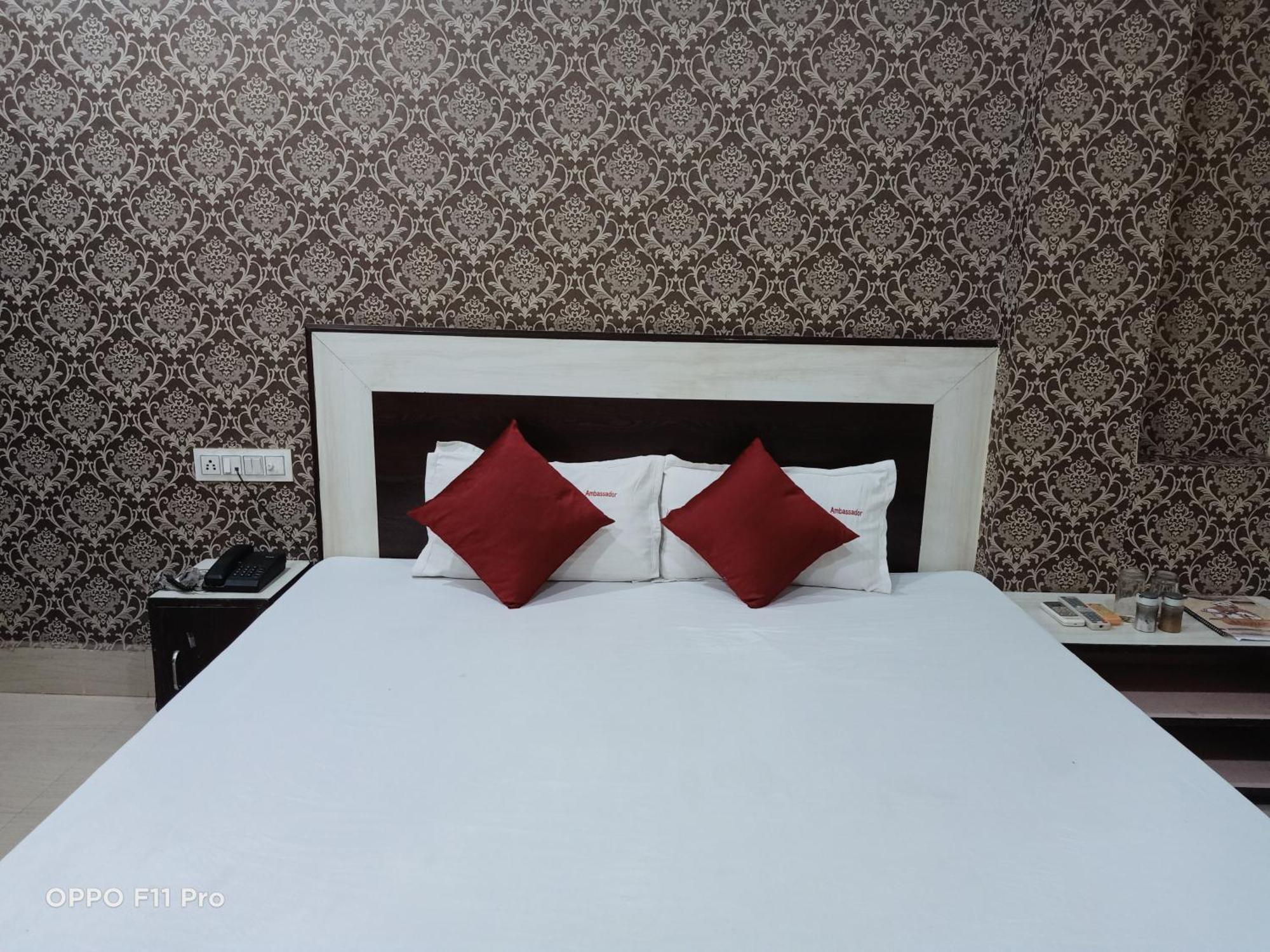 Hotel Ambassador Inn Gwalijar Zewnętrze zdjęcie