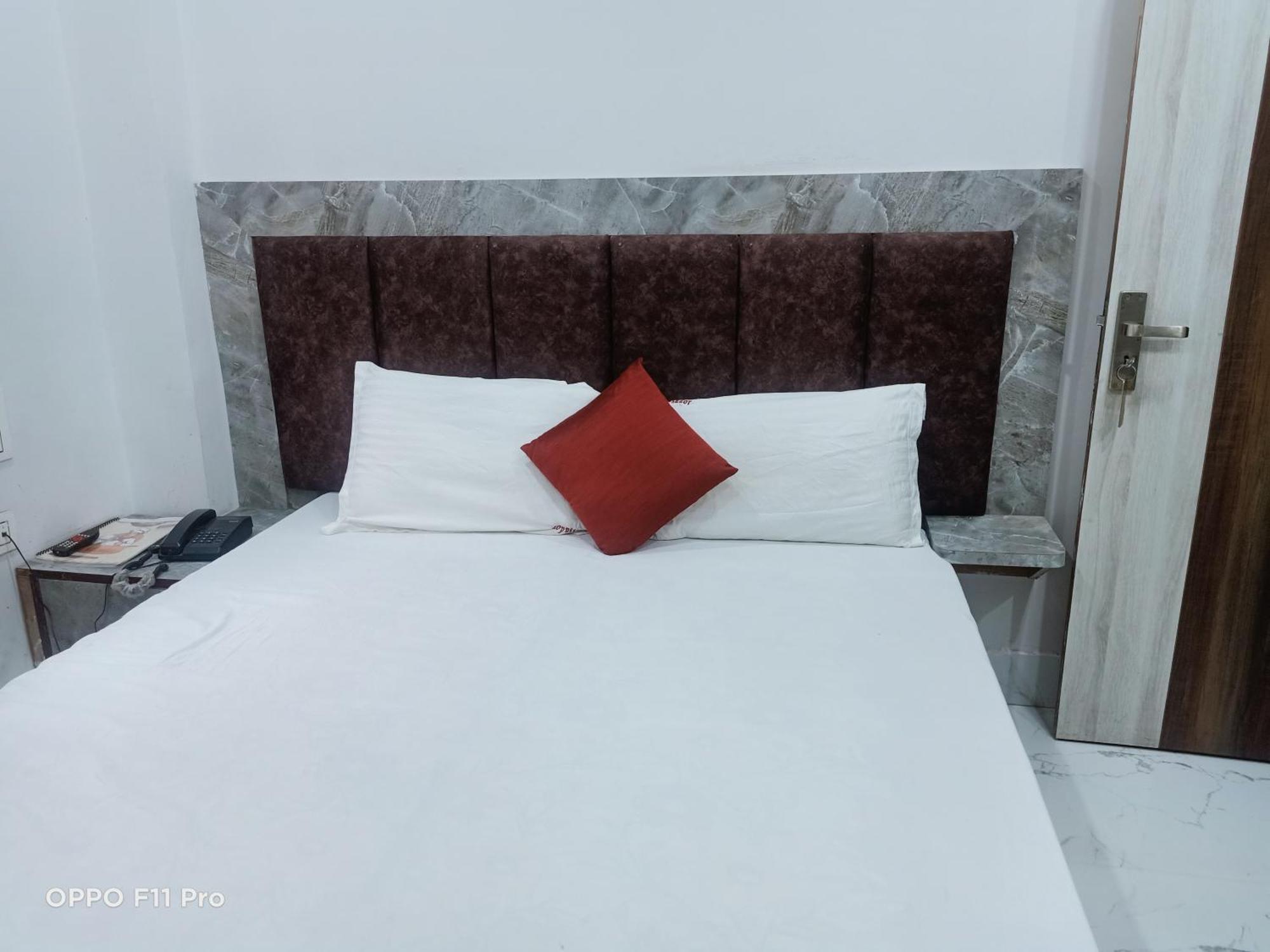 Hotel Ambassador Inn Gwalijar Zewnętrze zdjęcie